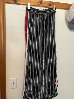 Striped flowy pants